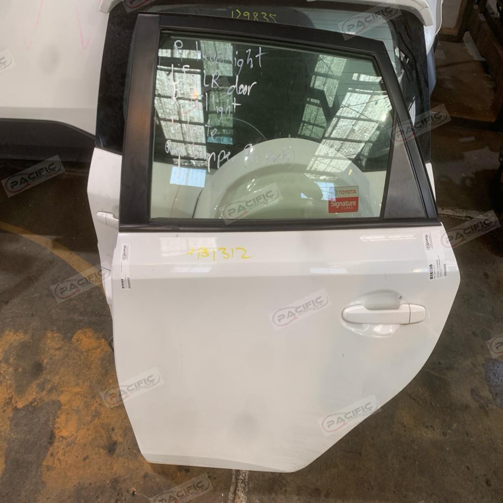 Corolla · ZRE182