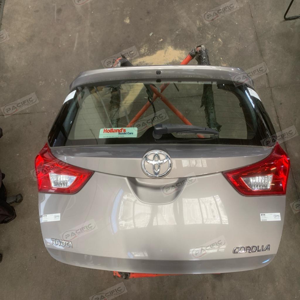 Corolla · ZRE182