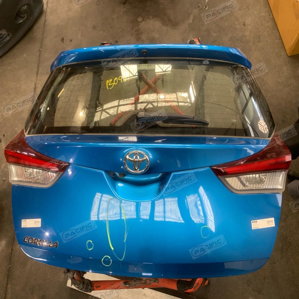 Corolla · ZR182