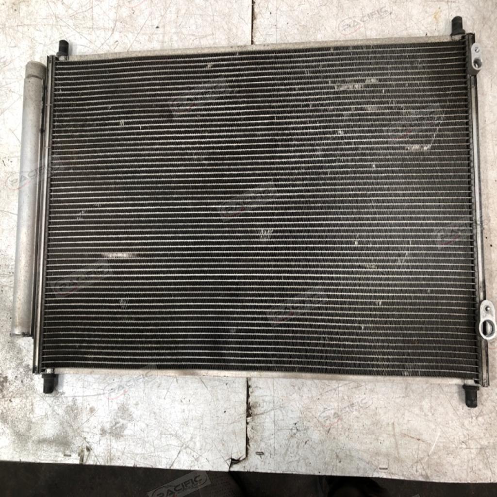 Prius C Aqua · NHP10