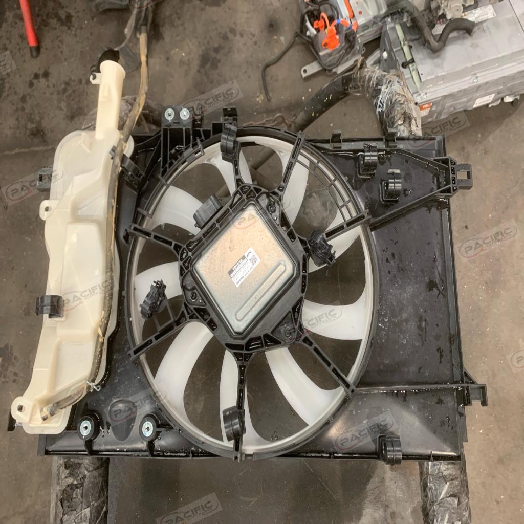 Yaris Cross · XP210 2020-on