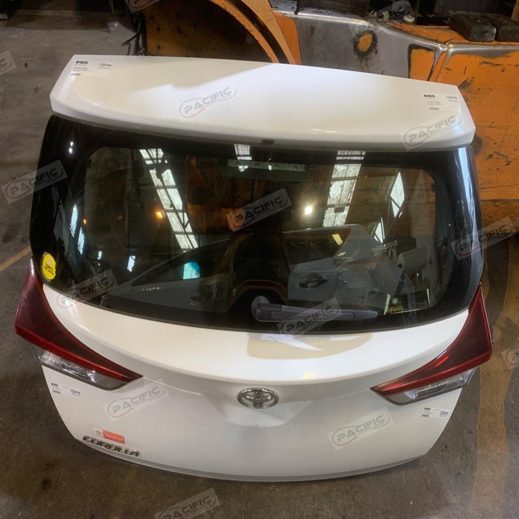 Corolla · ZRE182