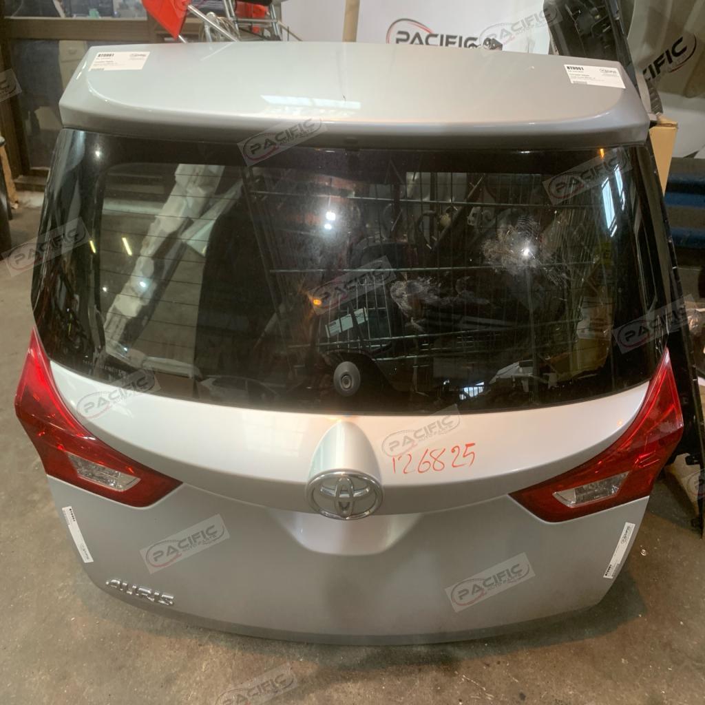 Corolla · ZRE182