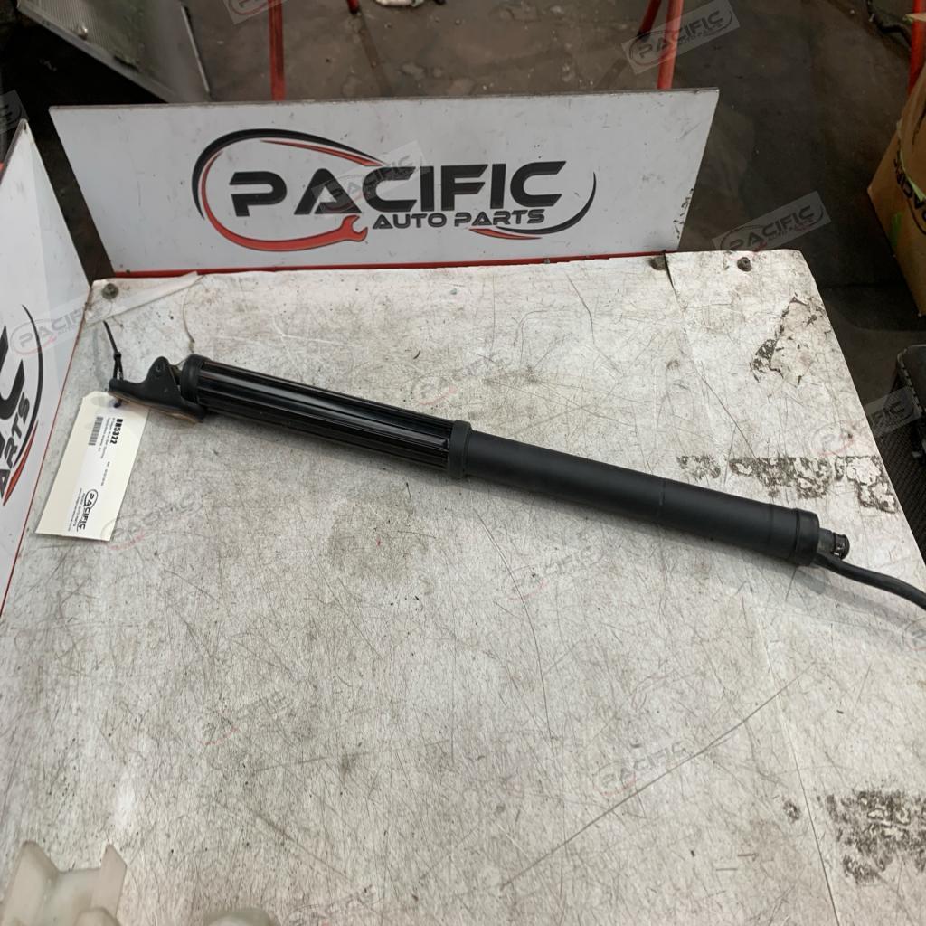 RAV4 · AXAH54