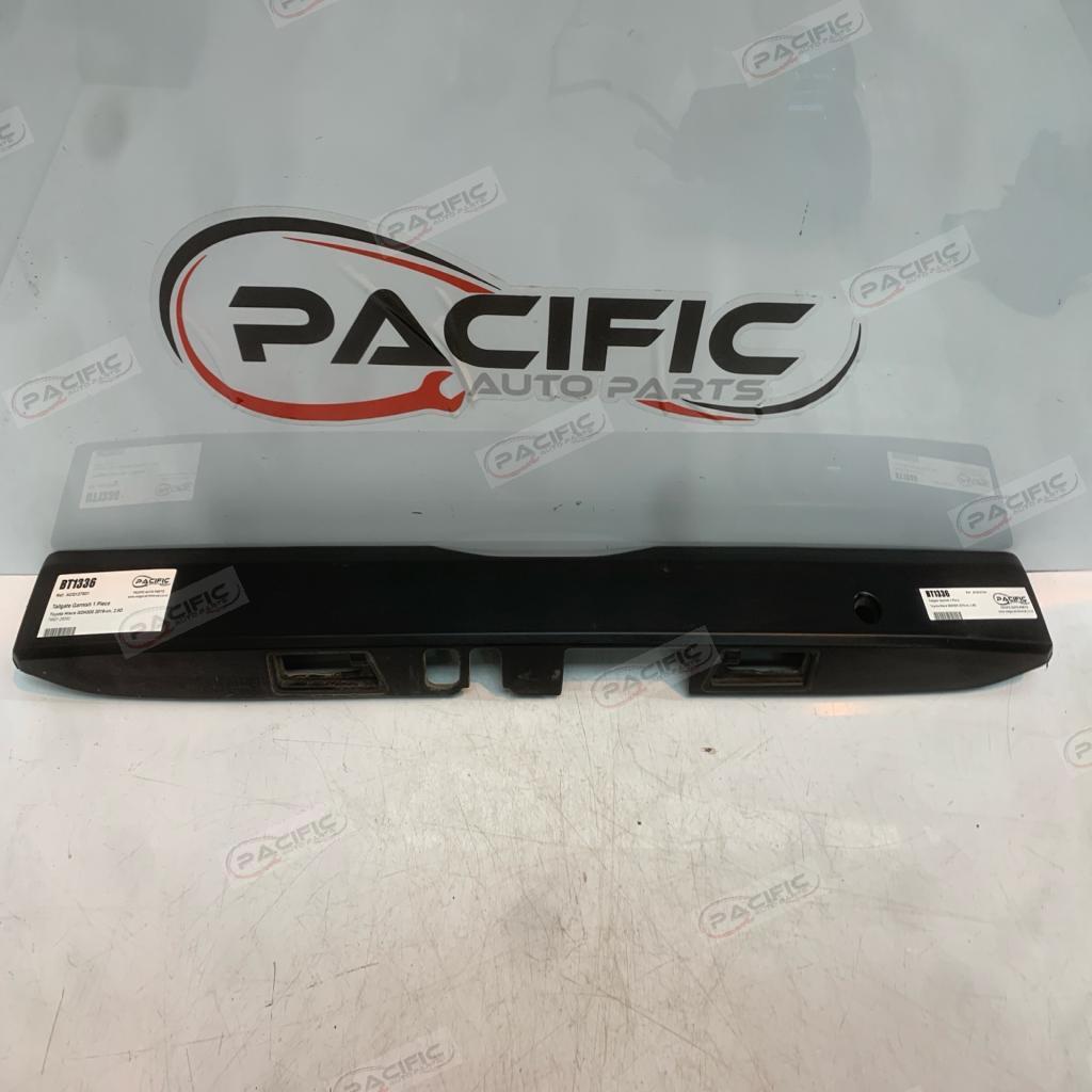 Hiace · GDH300 2019-on